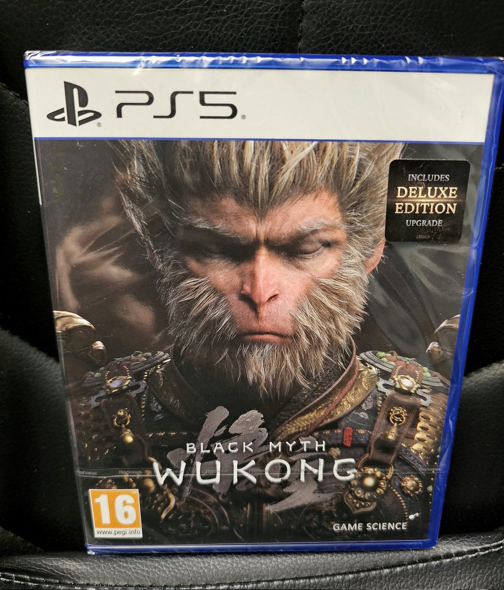 AdrianIFit's tweet photo. Finally, my physical edition is here! 🖤
#BlackMythWokong #PS5 https://t.co/SZ7n27Blef