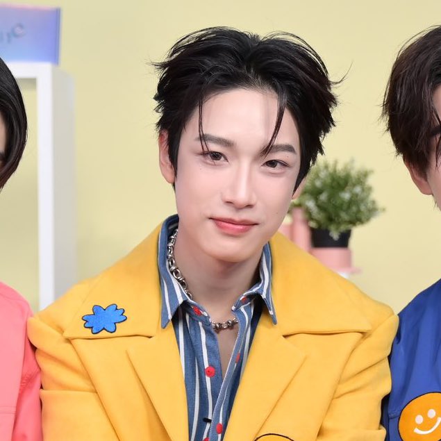 ตาหยี                                                   ตูดหมึก