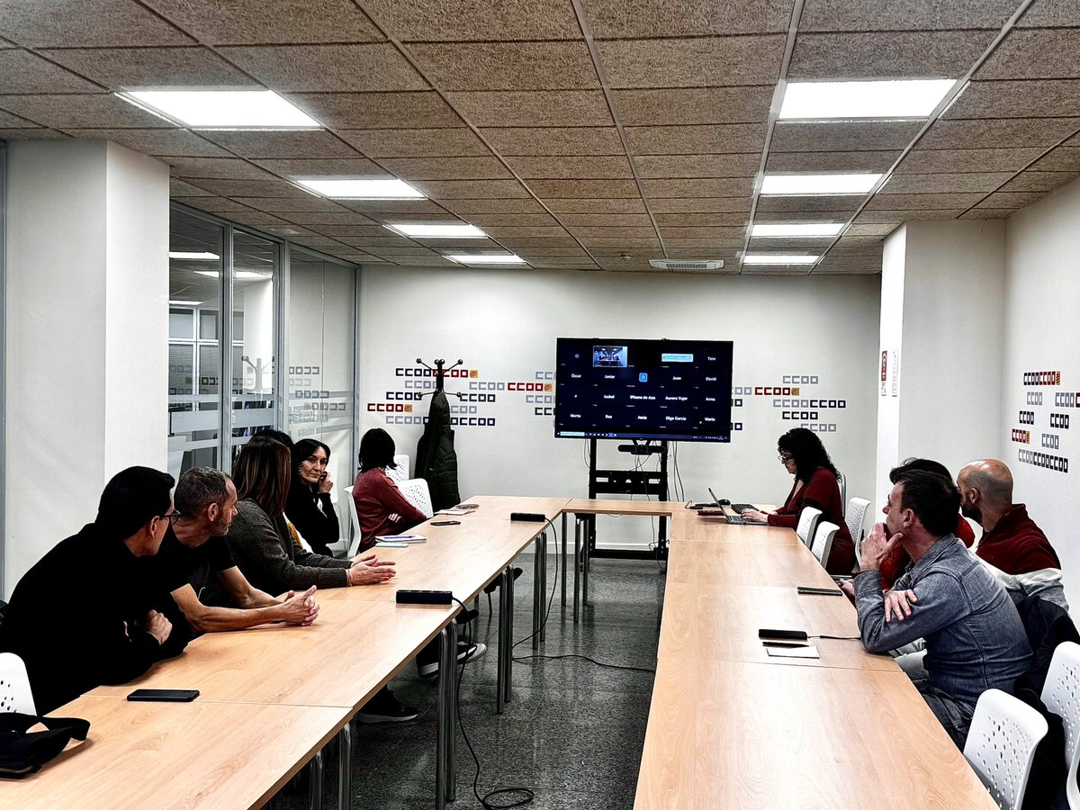 CCOO Óptica Universitaria tweet media