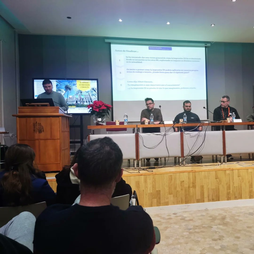 💬 Jornades de Formació i Orientació Laboral

🔹 Xarrada d'exalumnes del curs d'especialització de fabricació additiva

#Formació #FP #Xarrades #Educació #OrientacióLaboral #FuturProfessional #València #fabricacióadditiva