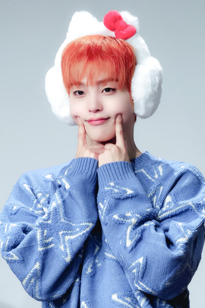 38_20021130's tweet photo. 241214 사운드웨이브 팬싸
#형준 #크래비티 https://t.co/vB410msRJ7