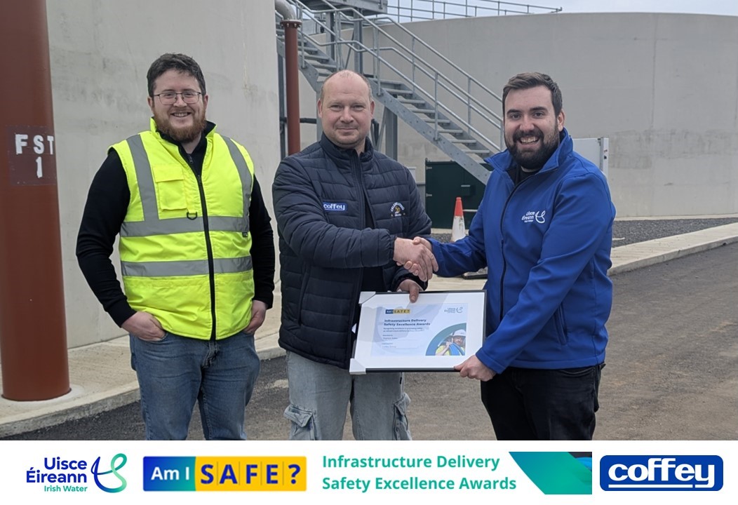 CoffeyGroup's tweet image. Coffey are delighted to continue our partnership with @UisceEireann on the #AmISafe campaign! 👷‍♀️👷‍♂️  Special congrats to Szymon Kalek for winning the Safety Excellence Award 👏
#SafetyFirst #SafetyExcellence #Coffey