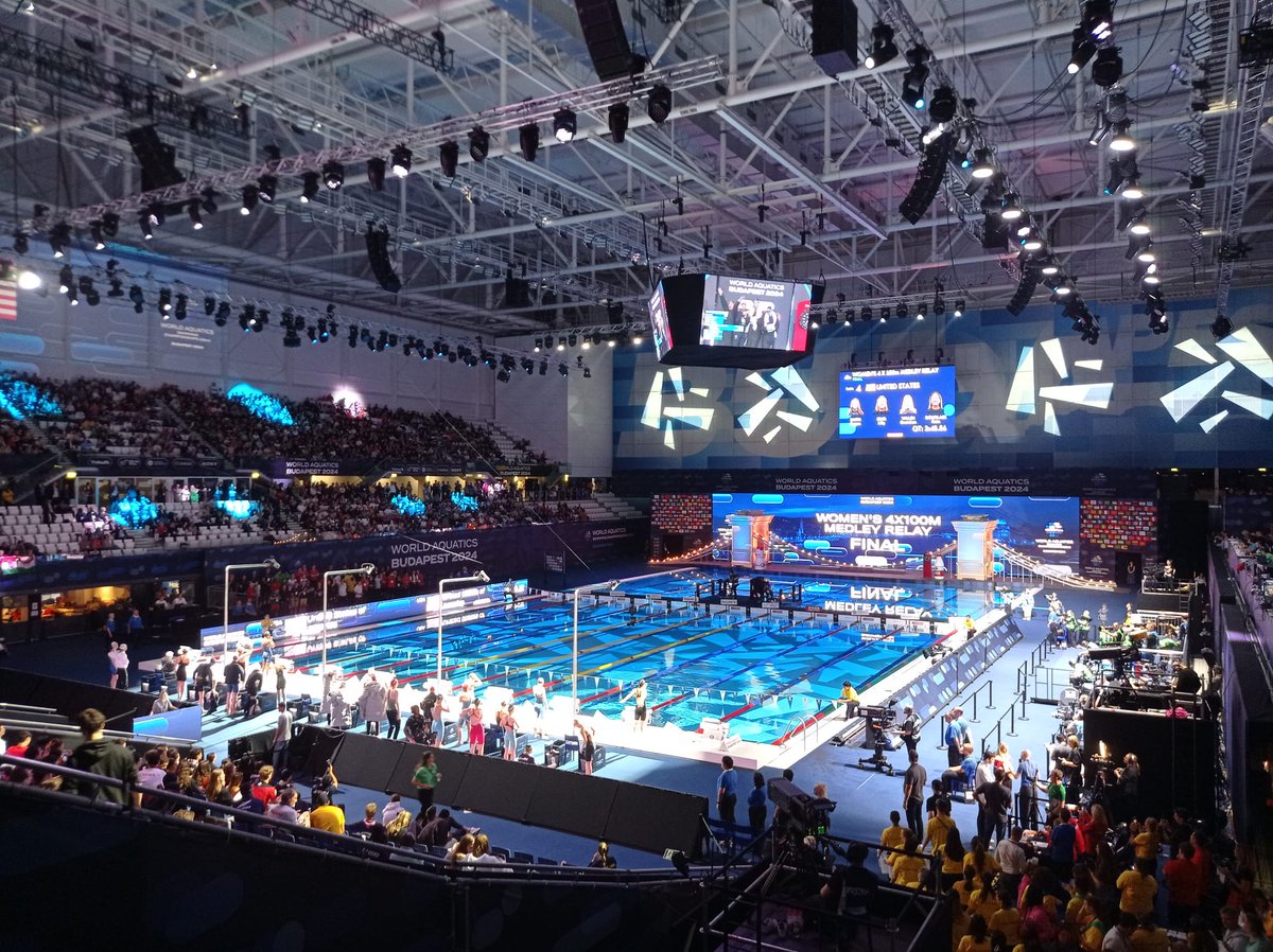 santi_veiga's tweet photo. Great week for the Spanish team in Budapest for WCH's 25m 💪💪

- 1 Gold Medal
- 9 Finals (6 individual + 3 relays)
- 19 National Records 😳😳

Next stop...long course! 😈 https://t.co/Eg3o1P4pQG