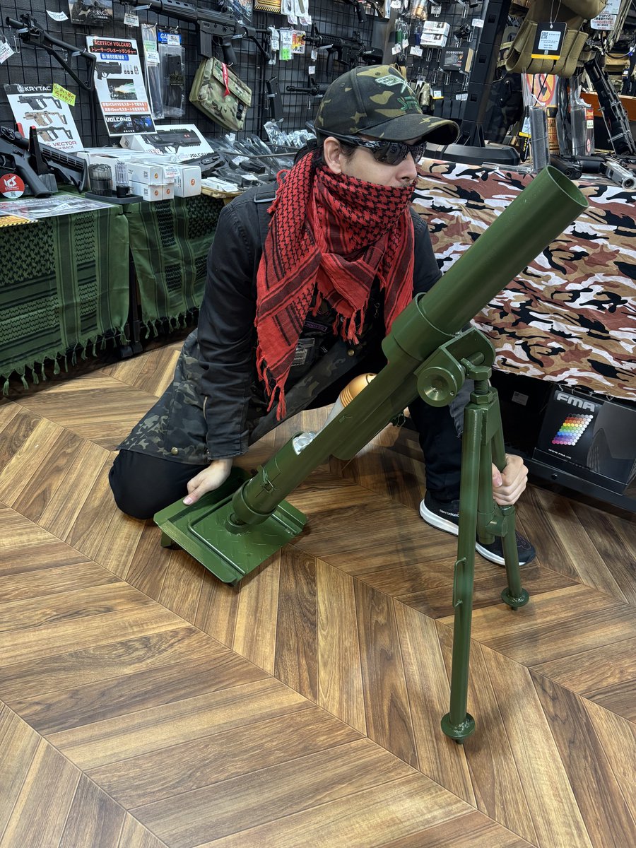 SFBC20210703's tweet photo. ダブルベルの新商品
【迫撃砲】のショート動画公開‼️

このデカさと重さはヤバいの一言w

是非ご覧あれ٩( 'ω' )و

通販はコチラ💁
https://t.co/FFlsrDnkGx

動画リンク↓
https://t.co/GnV7DxXtvv https://t.co/aYIDpvCB3u