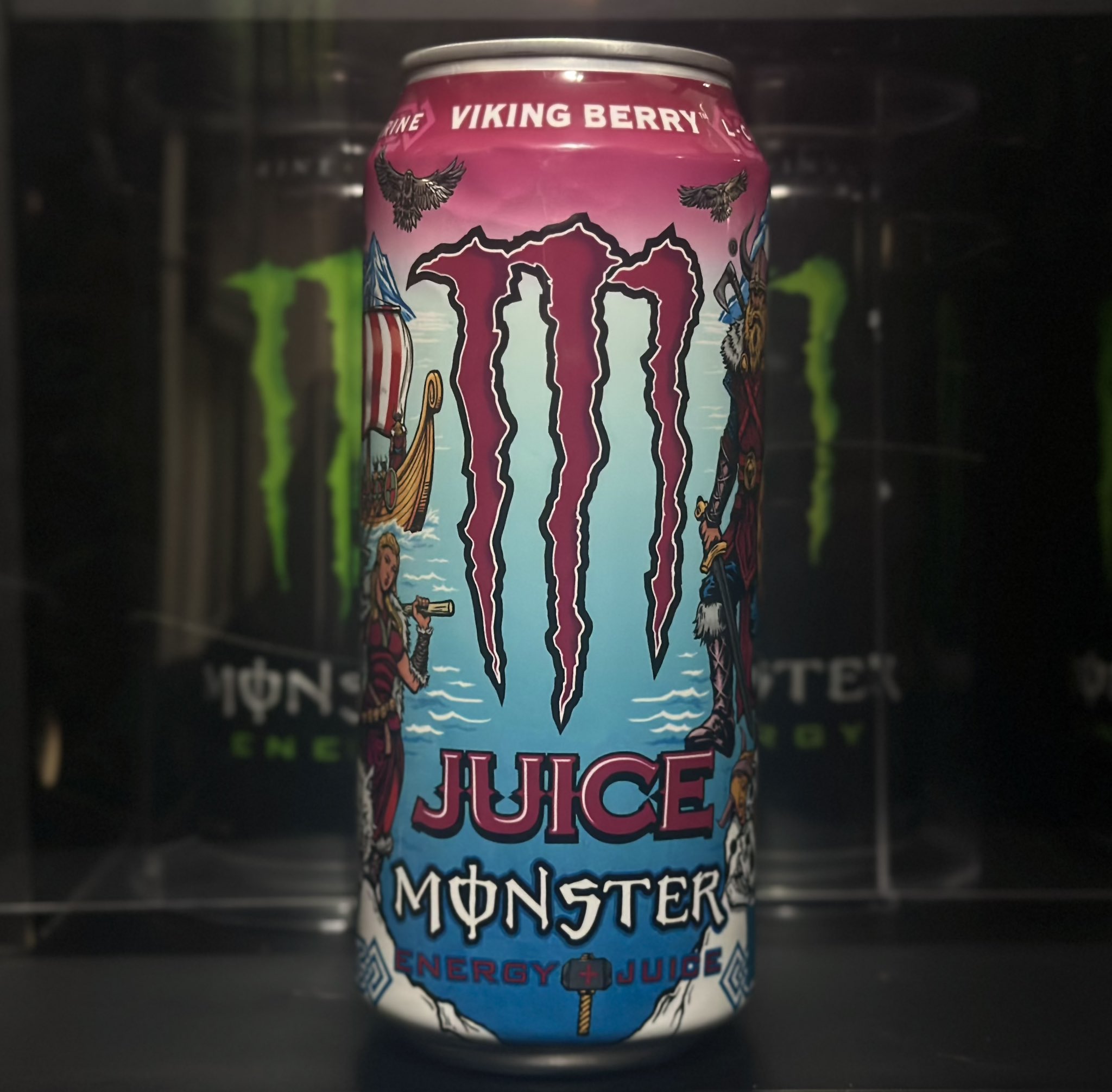 モンスターエナジー　アンティーク　コレクションアイテム　激レア 日本未上陸】モンスターエナジー 激レア缶 - メルカリ