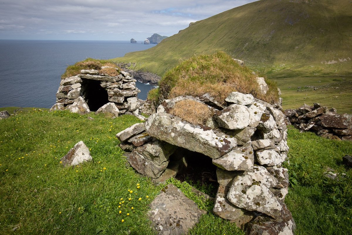 These small storage buildings, or cleits, are everywhere on St Kilda.  These two are in Gleann Mor but there are over 1400 of them in the archipelago.  Now which one did I hide those Christmas presents in....?