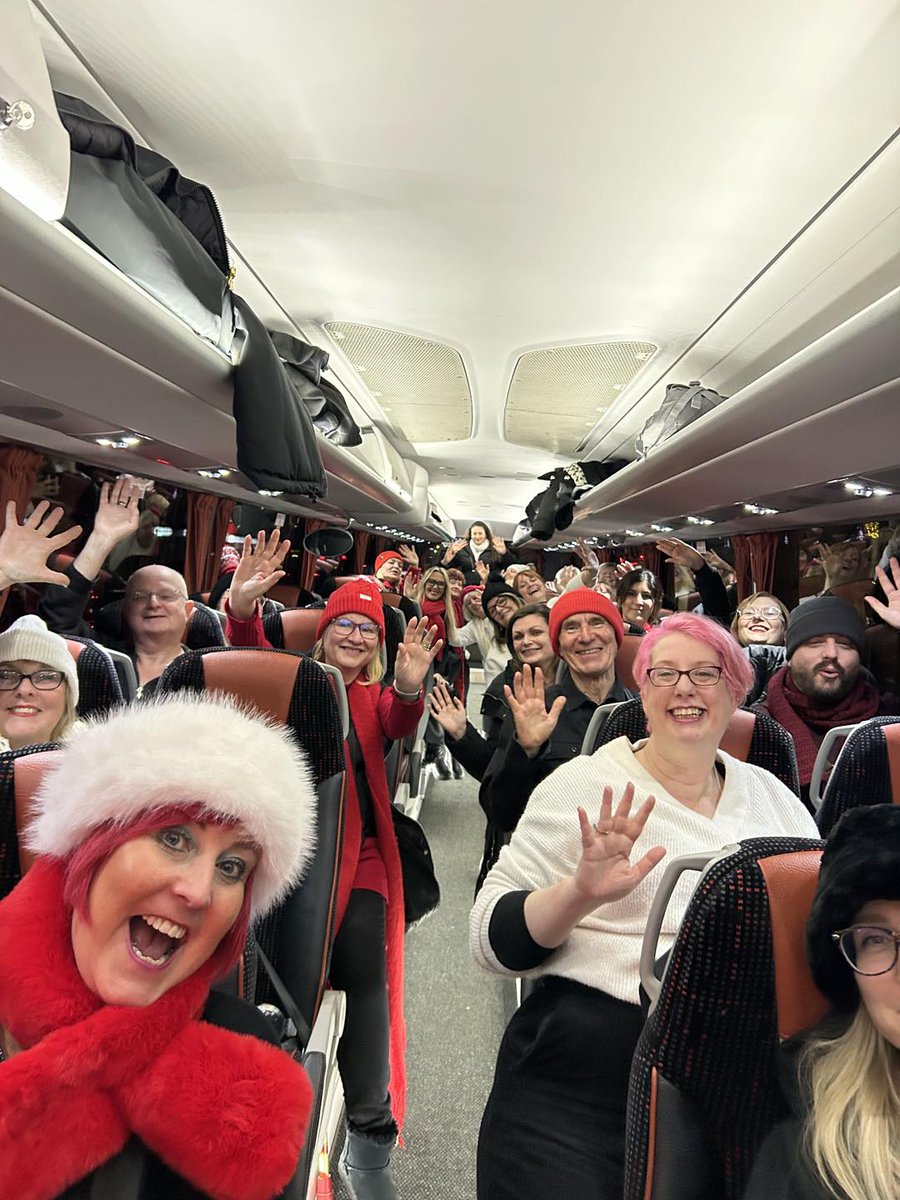 Last week <a href="/SOUTHENDVOX/">Southend Vox</a>  went to Trafalgar Square to sing carols as part of their ongoing fundraising for TCF. Thank you to the <a href="/VoxChamber/">SouthendVoxChamber</a> Choir  for raising awareness right in the centre of our capital city for bereaved parents all over the UK.