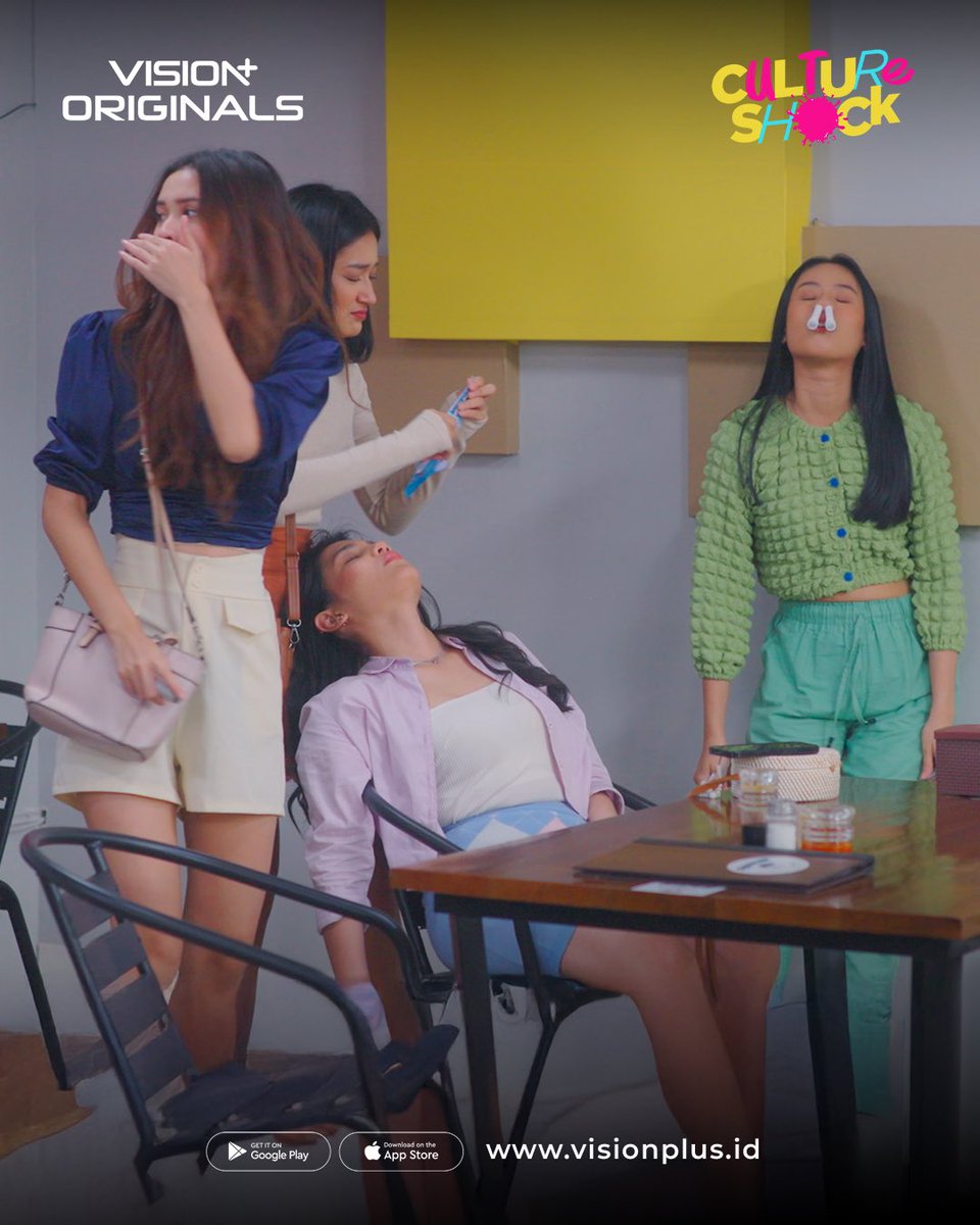 robertronny's tweet photo. Masih inget chaos-nya masa SMA? ✨
Tingkah Riko (#AjilDitto) & Sabrina (#DavinaKaramoy) bakal bikin kalian ngakak, nostalgia, sekaligus greget! Tungguin CULTURE SHOCK cuma di @visionplusid
#VisionPlus #CultureShock #CultureShockTheSeries @paragonpics_ https://t.co/OJ33e5qCm9