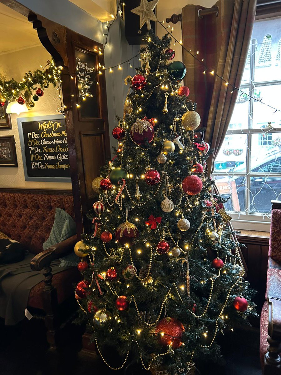 Christmas dinners available 
From 12pm -3pm 
6pm - 10pm 
We are open every day from 12pm 
#Stalbans #Christmas #Hertfordshire