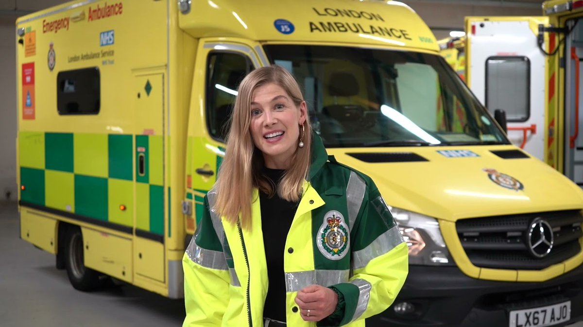 Blue Stream Academy (@bluestreamnews) on Twitter photo 'It takes only a few minutes to learn these skills.'
Rosamund Pike has been taught CPR by <a href="/Ldn_Ambulance/">London Ambulance Service</a> ahead of her latest role.
Knowing CPR along with how to use a defibrillator can be the difference between life and death and take only a few minutes to learn. 'It takes only a few minutes to learn these skills.'
Rosamund Pike has been taught CPR by <a href="/Ldn_Ambulance/">London Ambulance Service</a> ahead of her latest role.
Knowing CPR along with how to use a defibrillator can be the difference between life and death and take only a few minutes to learn.