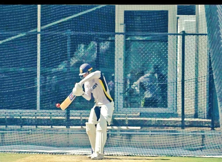 noorgulabo143's tweet photo. Shubman Gill practicing hard to come into his rhythm again. https://t.co/PNayjOpwUB