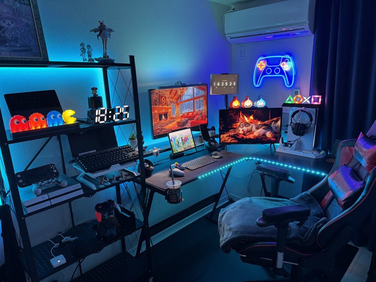 buchi1320's tweet photo. #game #gamingroom  #ゲーム部屋
 #デスク環境 #デスクツアー  #デスク周り
 #一人暮らし   #リモートワーク  #在宅勤務 https://t.co/KxextEZWX6