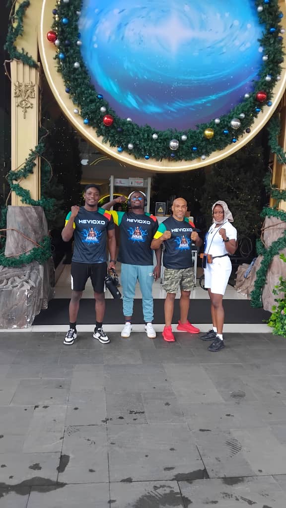 hevioxomma's tweet photo. Qualifiés pour les championnats du monde de MMA, organisés par la Global Association of Mixed Martial Arts (GAMMA), trois combattants du club Hevioxo MMA se sont rendus en Indonésie du 09 au 15 décembre pour défendre les couleurs du Bénin.

Face aux pays du monde entier, massivement représentés, nos athlètes ont néanmoins réussi à tirer leur épingle du jeu.

Premya WANKOU décroche la médaille de bronze dans sa catégorie après s'être inclinée face à l'américaine, championne du monde de la catégorie, en demie finale.

Aaron OGOUNIYI et Michael HOSSOU finissent leurs courses respectivement en quart de finale et huitième de finale.

Une belle expérience pour le MMA Béninois qui n'en sort que grandi d'apprentissages et d'une meilleure reconnaissance au niveau mondial.

Merci au Ministère des Sports pour son accompagnement et sa vision.