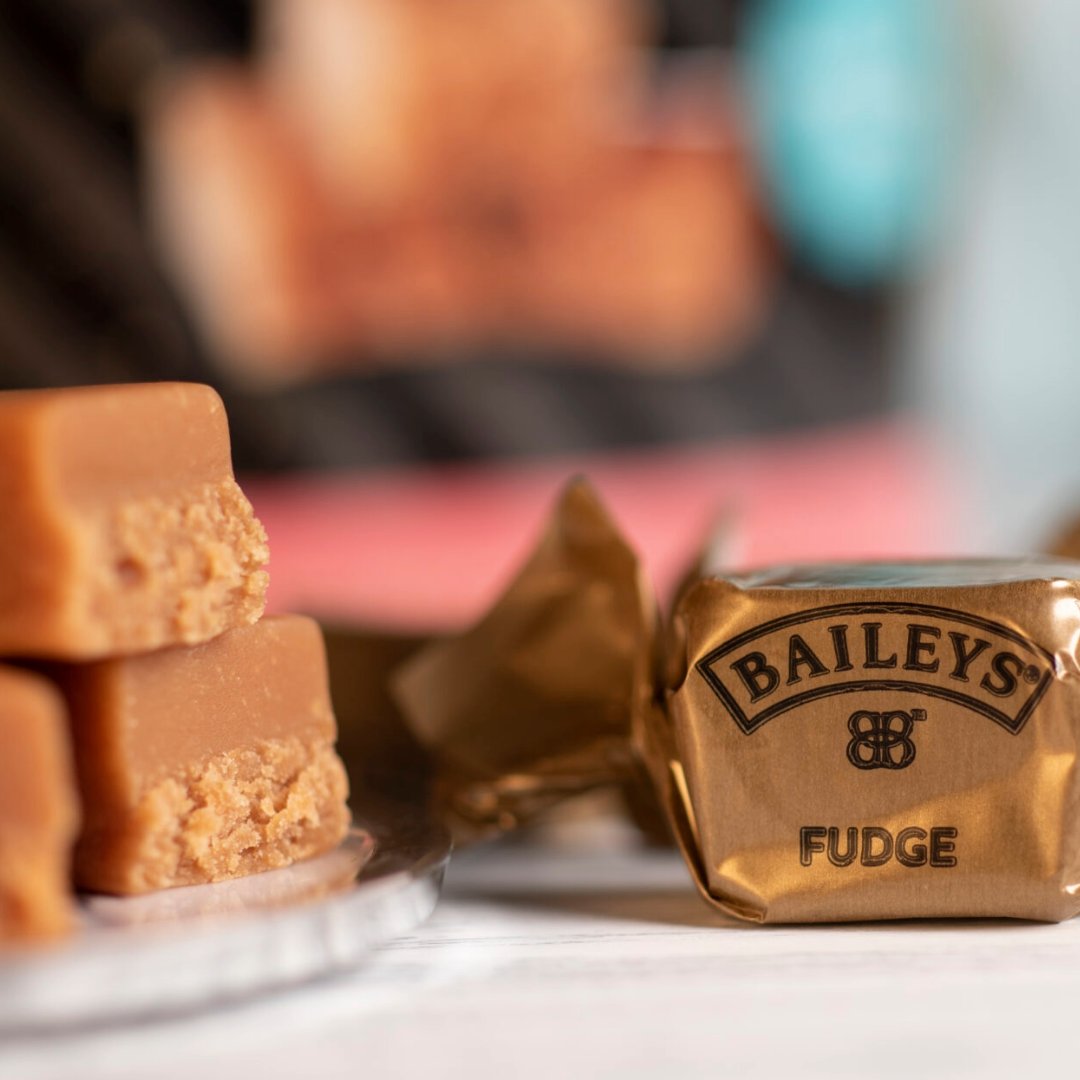 OfGardiners's tweet image. It wouldn’t be Christmas without a hint of Baileys…

#BaileysFudge #ChristmasIndulgence #FestiveTreats #SweetChristmas