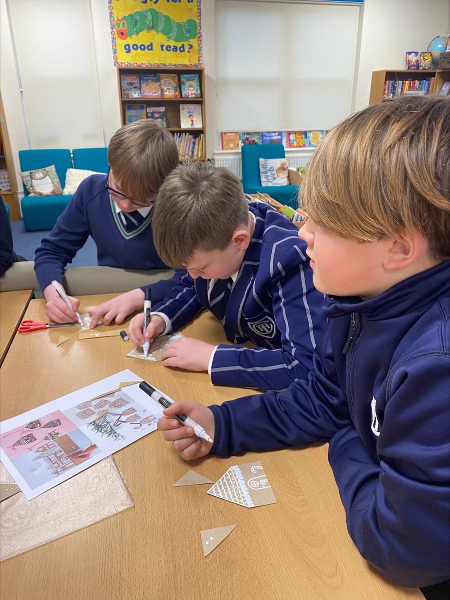 TownCloseSchool's tweet photo. Pupils across the ages have enjoyed Mrs Guymer's festive gingerbread house activity in the Library creating some beautiful designs to hang on their Christmas trees at home. 

#TownCloseLibrary #TownCloseChristmas https://t.co/Gsl3U2zwKj