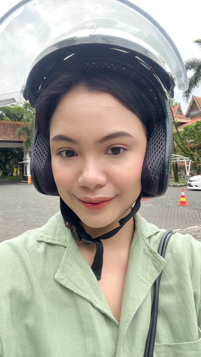 azia 🧚‍♀️ tweet media