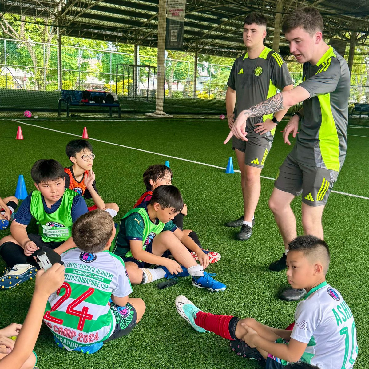 Celtic Soccer Academy (@celticsocacad) on Twitter photo 🍀🇸🇬 We have arrived and kicked off our camp with <a href="/GGFC_Celtic_SG/">Get GungHo FC Celtic Singapore</a>
Coaches are excited to be back and working with the players and coaches in Singapore for the next week💚
#CelticSoccerAcademy #CelticFC 🍀🇸🇬 We have arrived and kicked off our camp with <a href="/GGFC_Celtic_SG/">Get GungHo FC Celtic Singapore</a>
Coaches are excited to be back and working with the players and coaches in Singapore for the next week💚
#CelticSoccerAcademy #CelticFC