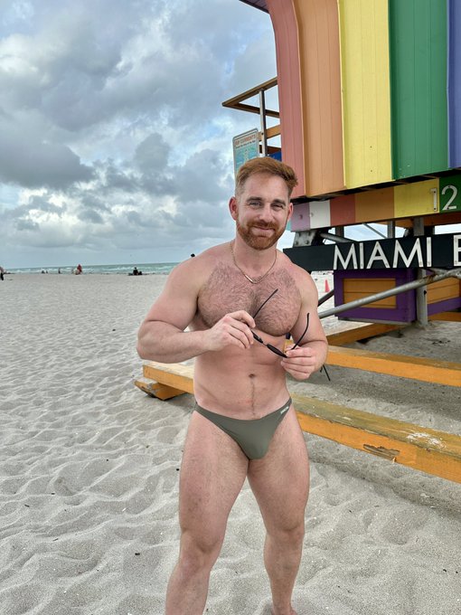 Watch Jonasjacksonxxx's leaked NSFW photo on TwXstars