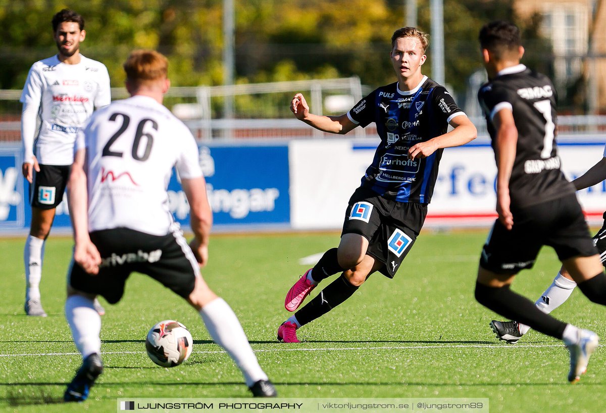 ✅| IFK förlänger med Melvin Korpås

Den 19-årige mittfältaren har skrivit på ett treårskontrakt.

”Jag trivs väldigt bra i klubben och är taggad på nästa säsong”

Läs mer på ifkskovde.com 

#ifkskövde🔵⚪