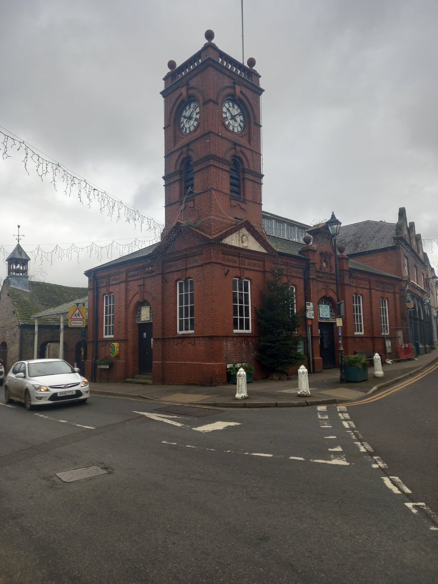 #SlowWaysUK About to set off from Kington centre on pioneer trial of Kinweo. <a href="/SlowWaysUK/">Slow Ways</a>