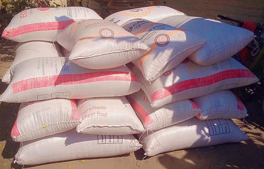Maize farms done!

This weekend, we’ve had the corn harvested from our two farms shelled; we’ve got 36 bags of corn 🌽

A very good start, thanks to everyone who supported us on this journey.

We go bigger next rainy season!

#MFarms