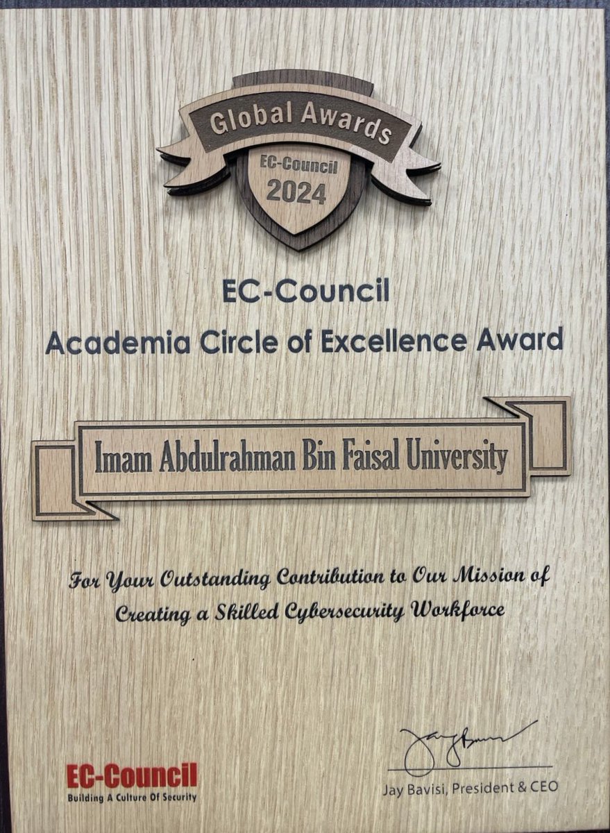 IAU_KSA's tweet photo. #جامعة_الإمام_عبدالرحمن_بن_فيصل 
 ممثل بكلية علوم الحاسب و تقنية المعلومات تحصل على جائزة 
Academic circle of excellence award و المقدمة من منظمة EC-council العالمية حيث حصل برنامج الأمن السيبراني و التحري الرقمي كأحد أفضل برامج الأمن السيبراني الأكاديمية على المستوى العالمي

https://t.co/7QcfOA2JV4