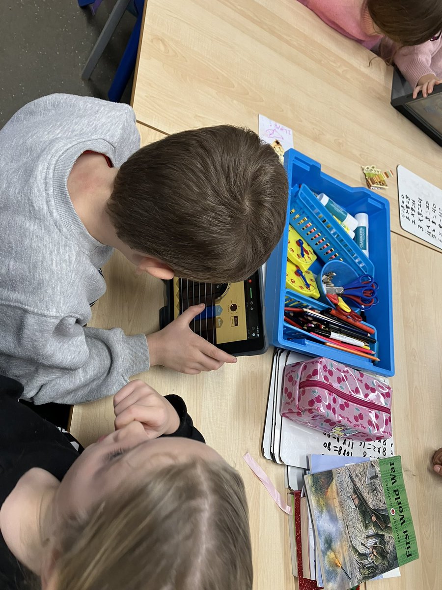 P4 have been learning how to use GarageBand today. 🎻🎸🎹🎶