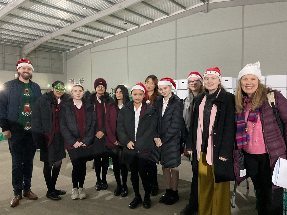 BSGDCharity's tweet photo. Students &amp; staff @BoltonSch have been packing Christmas hampers @UrbanOutreachUK 🎁 Thanks to 7,000+ cans donated by our community, we’re helping prepare 2,000 family boxes &amp; 1,000 bags for singles. Vital support for those struggling this Christmas ❤️ #BoltonGiving https://t.co/mG883ustLd