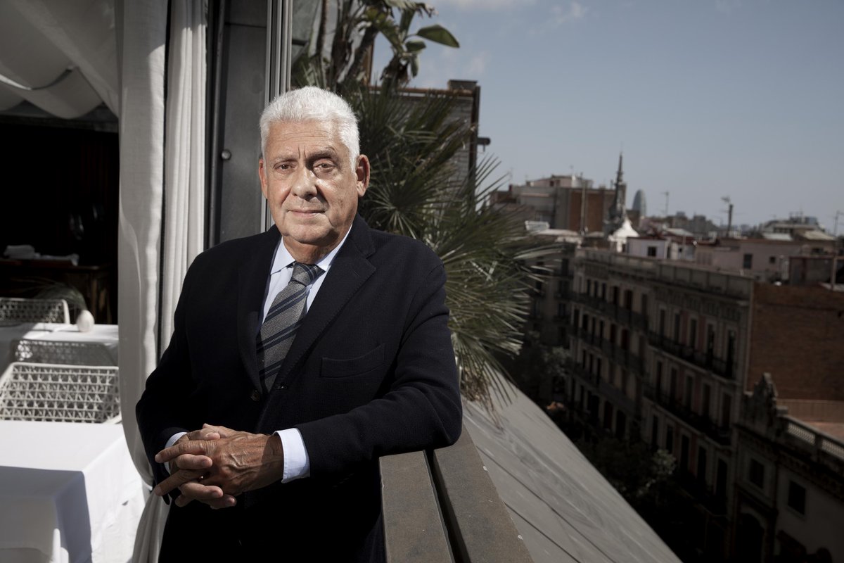 Barcelona Turisme (@barcelonaturism) on Twitter photo Jordi Clos, president del Comitè Executiu de Turisme de Barcelona, i del <a href="/gremihotelsbcn/">Gremi d'Hotels Bcn</a> ha rebut la Medalla d’Honor de Foment per la seva trajectòria empresarial. Enhorabona!
➡️tuit.cat/1No5R
<a href="/BarcelonaTurism/">Barcelona Turisme</a> @cambraBCN <a href="/FomentTreball/">Foment del Treball Nacional</a> <a href="/DerbyHotels/">DerbyHotels</a> Jordi Clos, president del Comitè Executiu de Turisme de Barcelona, i del <a href="/gremihotelsbcn/">Gremi d'Hotels Bcn</a> ha rebut la Medalla d’Honor de Foment per la seva trajectòria empresarial. Enhorabona!
➡️tuit.cat/1No5R
<a href="/BarcelonaTurism/">Barcelona Turisme</a> @cambraBCN <a href="/FomentTreball/">Foment del Treball Nacional</a> <a href="/DerbyHotels/">DerbyHotels</a>