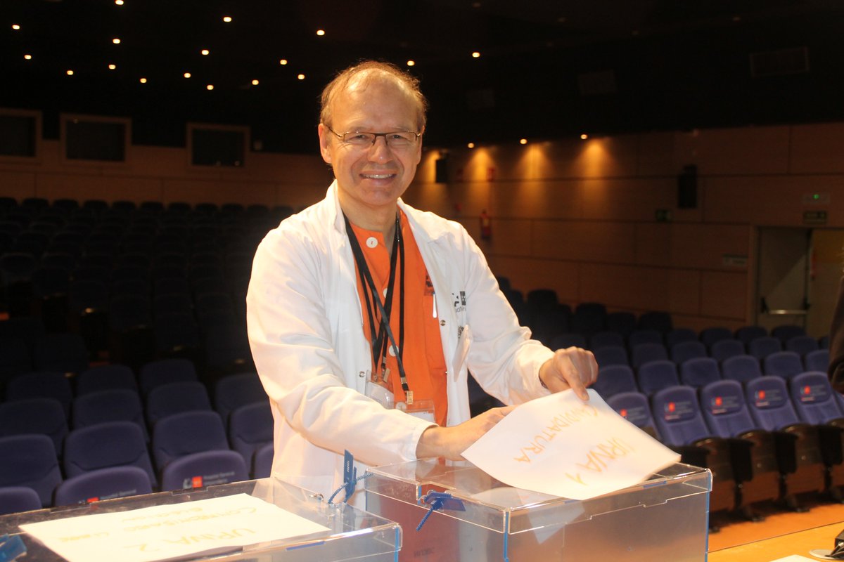 Hoy he ejercido mi derecho al voto en las elecciones del ICOMEM. Participar en este proceso es fundamental para seguir construyendo un colegio fuerte, unido y comprometido con la profesión médica. ¡Tu voz cuenta! Acude a votar, decide el futuro de nuestro colegio. #primeromédicos