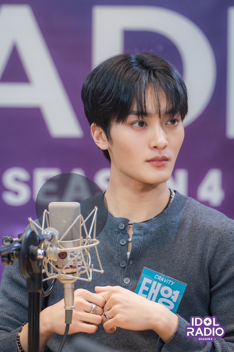 idolradiokorea's tweet photo. [#아이돌라디오4 앨범 241216]

📸EP#83. 아돌라 T야? 응, 크래비티~

동글이 #형준
고영이 #태영

@CRAVITYstarship @CRAVITY_twt

#MBC #IDOLRADIO #아이돌라디오 #CRAVITY #크래비티 https://t.co/zbHeZzWluK