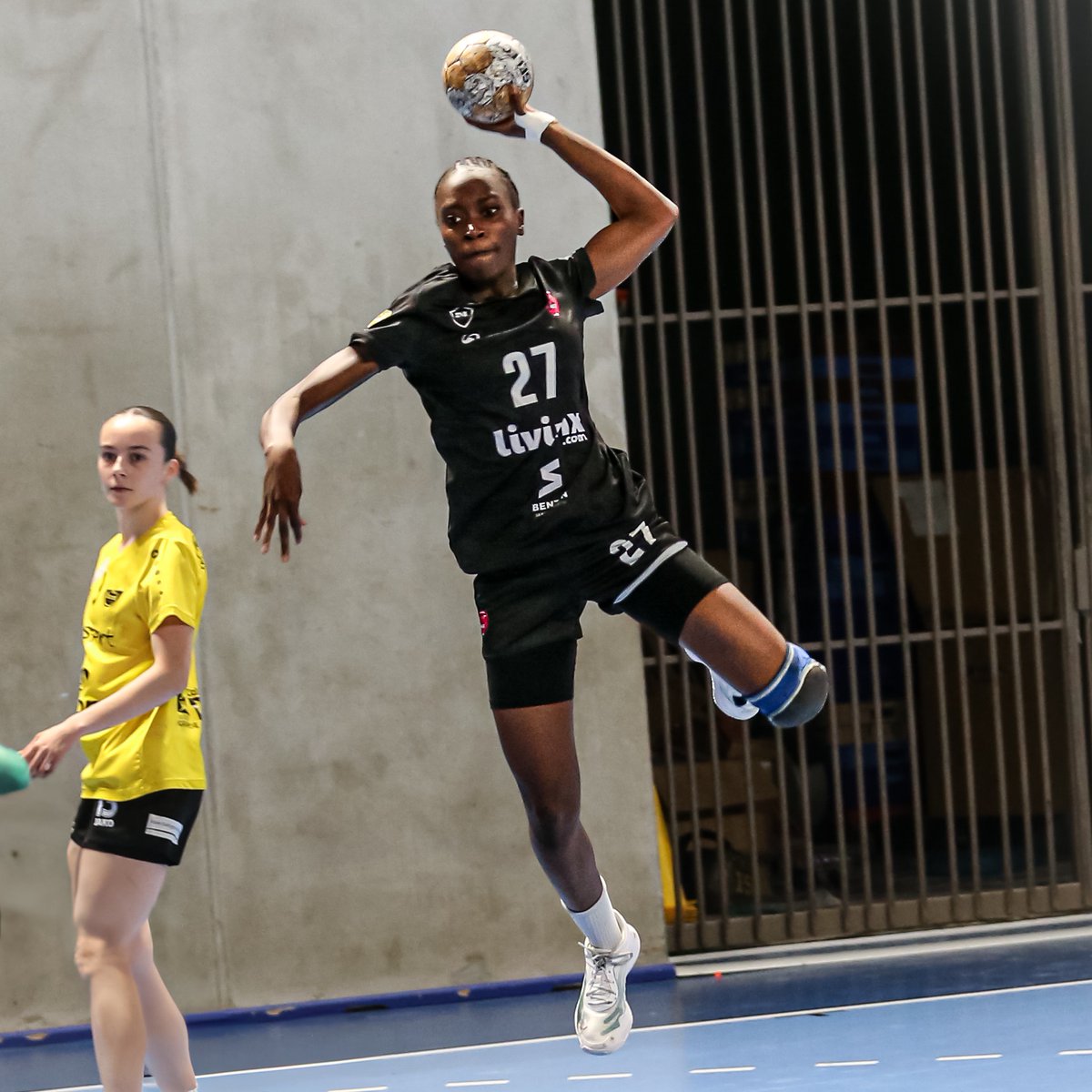 𝗝𝗼𝘆𝗲𝘂𝘅 𝗮𝗻𝗻𝗶𝘃𝗲𝗿𝘀𝗮𝗶𝗿𝗲 𝗔𝘀𝘀𝗮 🥳🎉

Nous souhaitons un joyeux anniversaire à Assa Sissoko qui fête aujourd'hui ses 17 ans 🎂

Belle journée à toi ✨

💜🖤