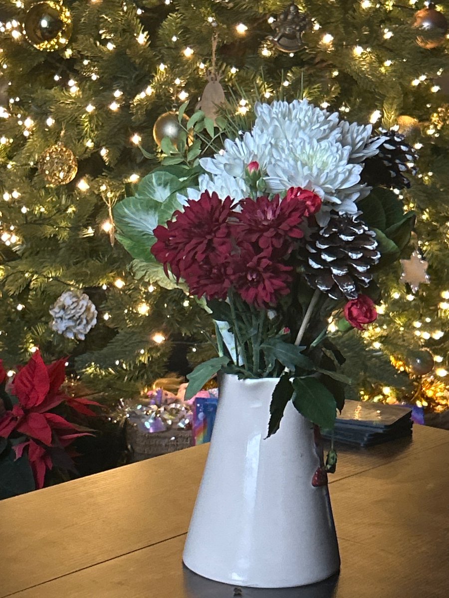 Good Morning all! Thanks to the team at <a href="/HeadwayCL/">Headway Central Lancashire</a> for a thoughtful delivery this morning, much appreciated and helps cheer  my recovery from my hip op! 😊