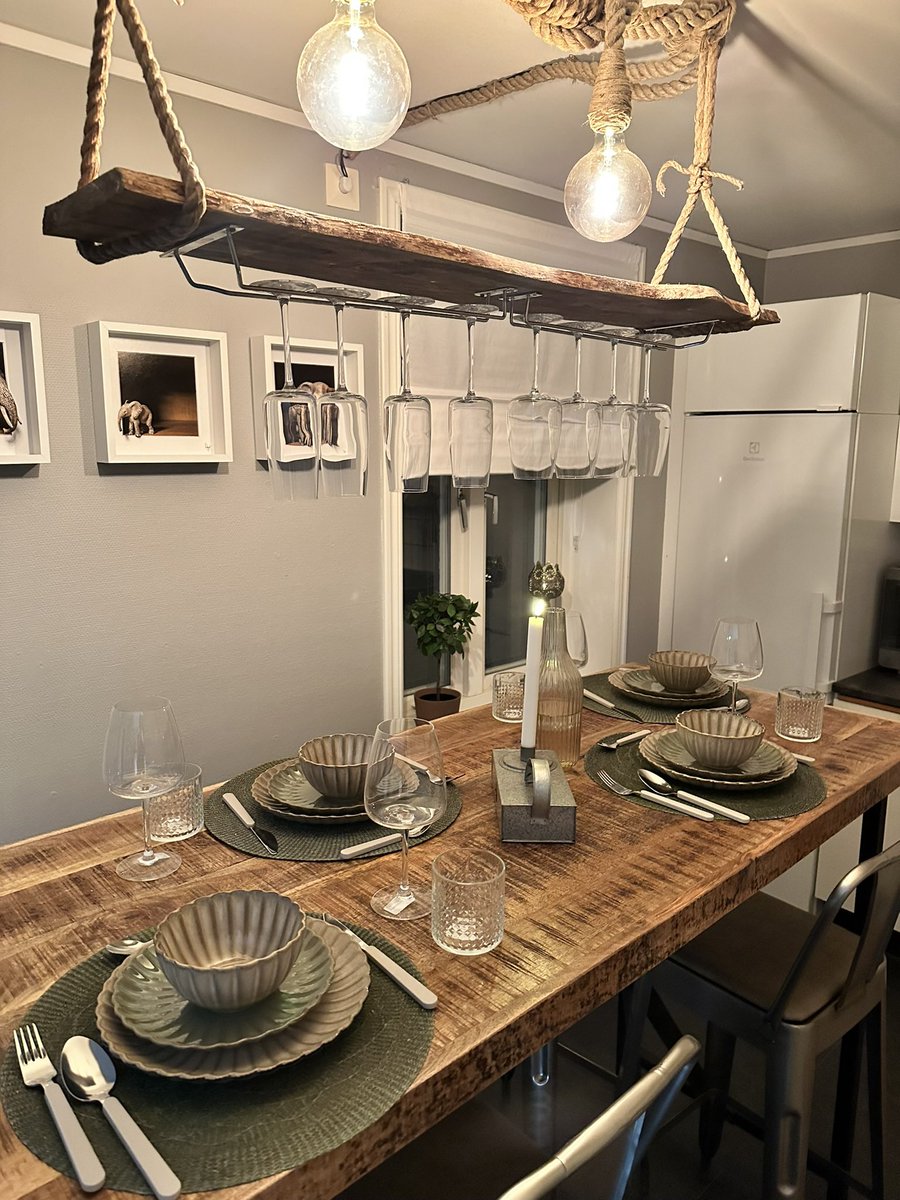 FrankPalm217841's tweet image. Tummens Harmony is one of my larger accommodations consisting of a bedroom, living room and kitchen. Perfect for 4 people and long-term accommodation as there is a fully equipped kitchen. All accommodations only 100 meters from the center of Vadstena