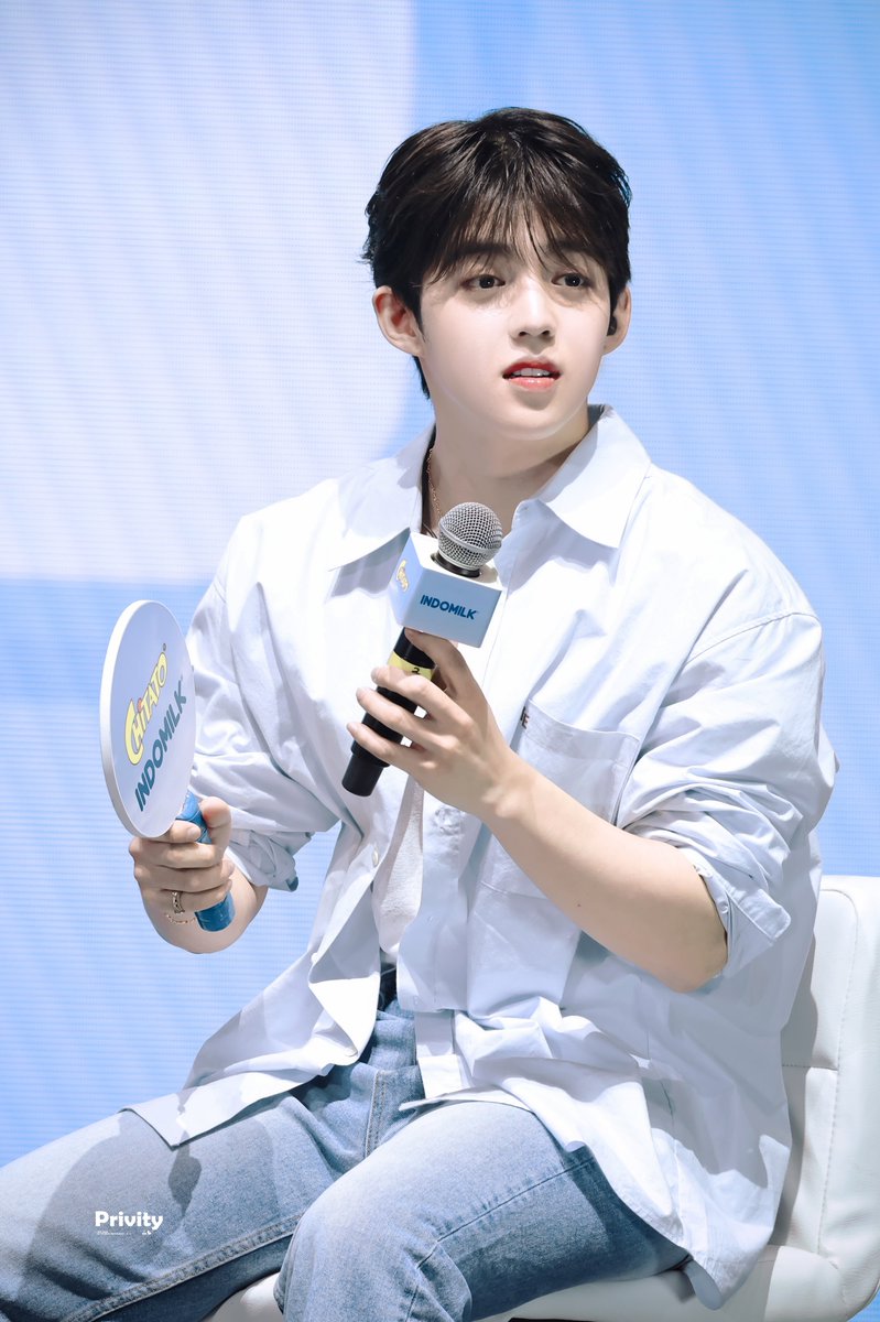 privity08081004's tweet photo. 241217 Meet &amp; Greet  Chitato

#에스쿱스  #SCOUPS 
#승철 #최승철  #エスクプス
#SEVENTEEN #세븐틴 
@pledis_17 https://t.co/cCQ9ovJKhk