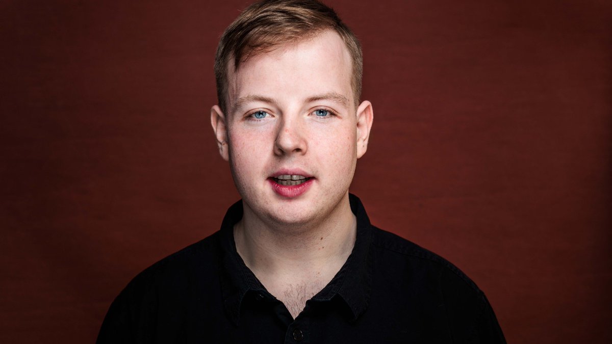 I had a great time working with Richard Tolman the other day on his first headshots.
Richard is in his final year <a href="/ChiUniTheatre/">Chichester University Theatre Dept.</a> and getting ready to join <a href="/SpotlightUK/">Spotlight</a> and start his career in the acting world.
#headshots #headshot #actingstudent #ziebellphotography