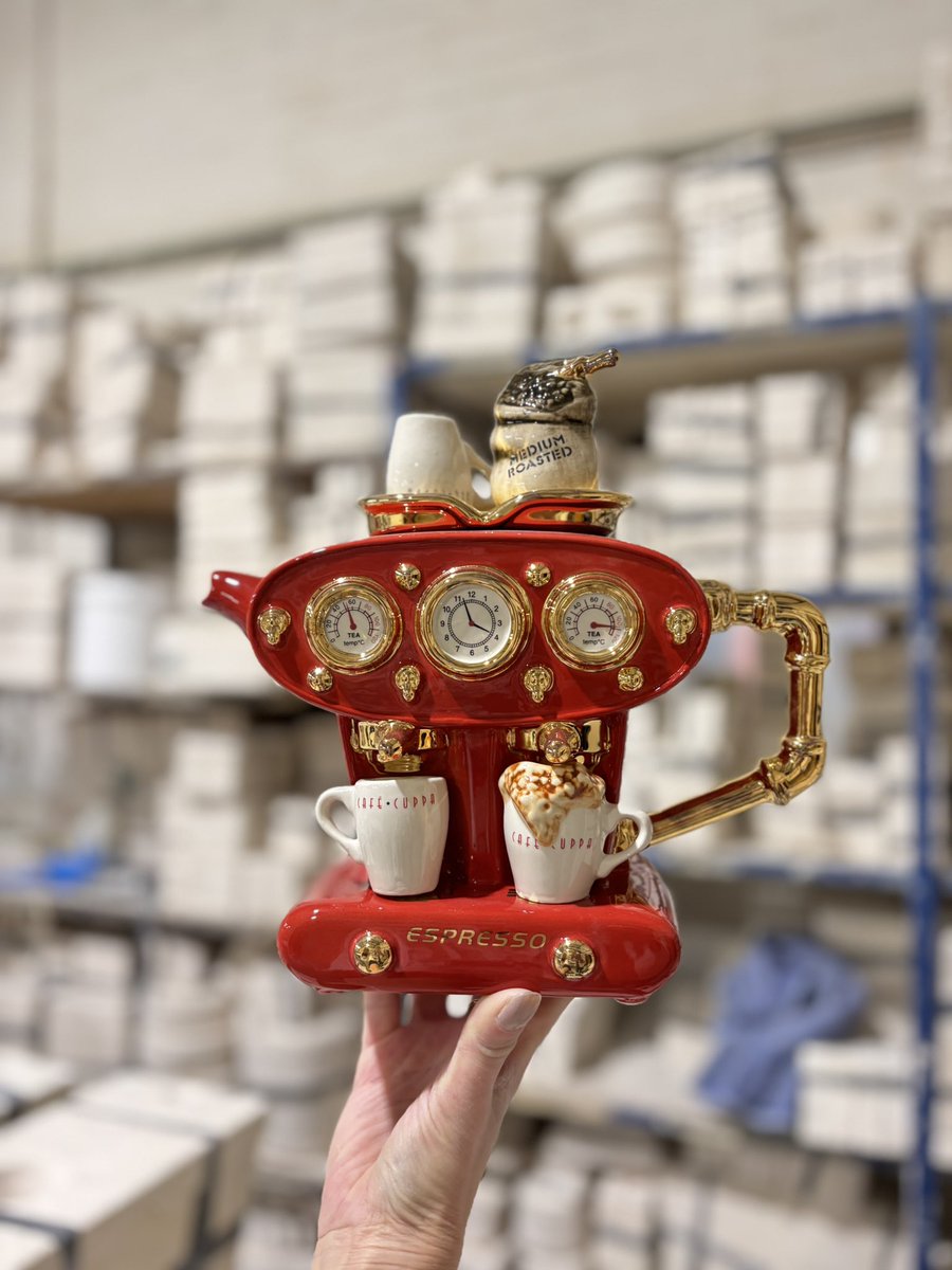 Ceramic_Insp's tweet photo. Last minute shoppers- delivery deadlines
Standard Wednesday 18th December 
Express Thursday 19th December 

Merry Christmas from Ceramic Inspirations https://t.co/pLd3oTlEa7