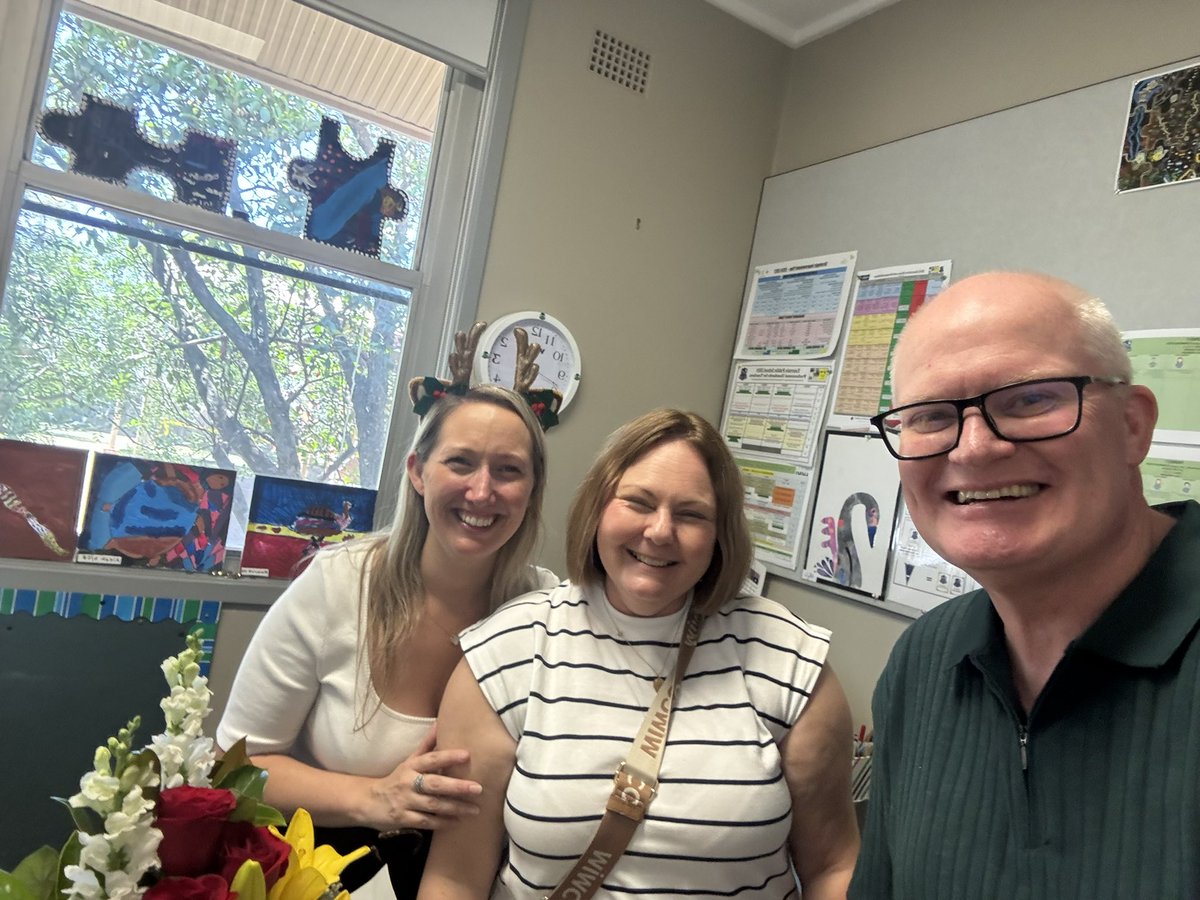 A R Pitt tweet media