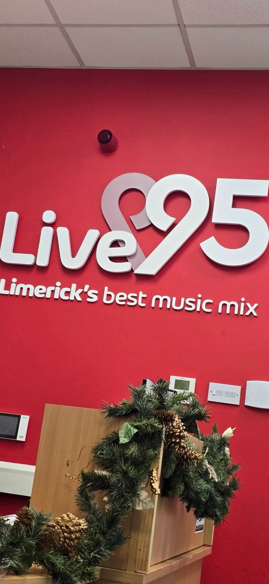 Just had an amazing chat on Live95 FM Limerick about the incredible work of CRITICAL and our volunteers! Their dedication and passion are truly inspiring, making life-saving impacts in communities every single day. Proud to be part of this journey! #CRITICAL #Live95 #LifeSavers