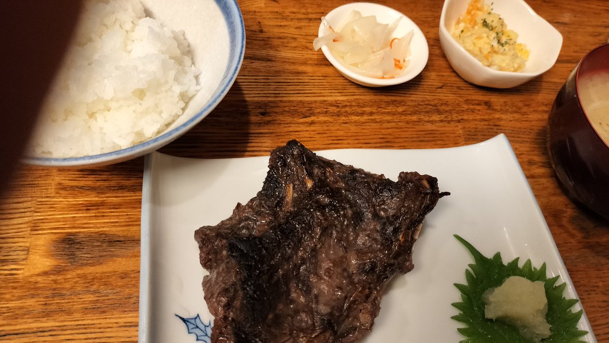kudan2002's tweet photo. 森下に行った後、最近は此処(^o^)丿
自家製くんせい　ます道庵
サバとイワシの燻製定食とマグロの塩麹漬け定食　追加で鳥とくんたまのサラダ。
サバは脂のってて美味しい。イワシも美味しい。マグロの塩麹漬けも美味しい。最高(^o^)丿 https://t.co/DPXCPYjmRl