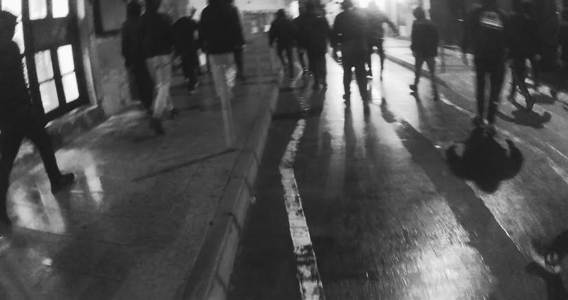 Έχουμε στη φύση μας τα ζωώδη ένστικτα του άνδρα. Κινούμαστε σε αγέλες και κάνουμε επίθεση σε ό,τι πιστεύουμε ότι μας απειλεί. Αν δεν είσαι ένας από εμάς και μας δεις στον δρόμο, καλύτερα να τρέξεις.