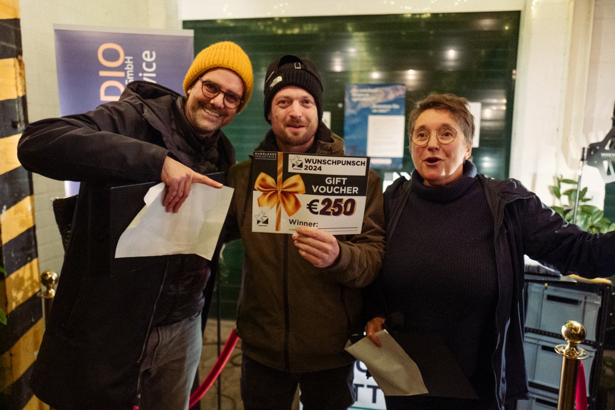 Bubblebee_Ind's tweet image. It's amazing to see the community comes together, have fun and raise money for such meaningful causes 💚

In 2025 we will no longer be using X, so make sure you are following us on all our social media platforms below👇

🔗 lnk.bio/bubblebeeindus…
#MakingSoundSoundBetter