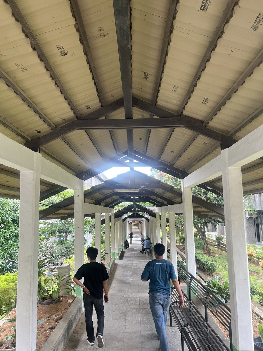 icode808's tweet image. what the hell im doing here 😂