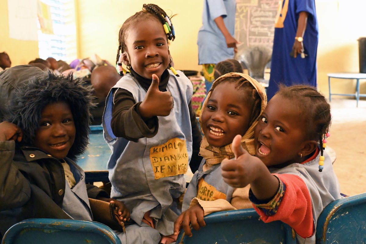 #ECW supports+protects #holistic learning outcomes for the🌍's crisis-affected children, so no one is left behind.

Learn how #ECW is bridging the #TripleNexus between:
🚨#Humanitarian
🛠️#Development+
🤝#Peacebuilding interventions
➡️educationcannotwait.org
#222MillionDreams✨📚