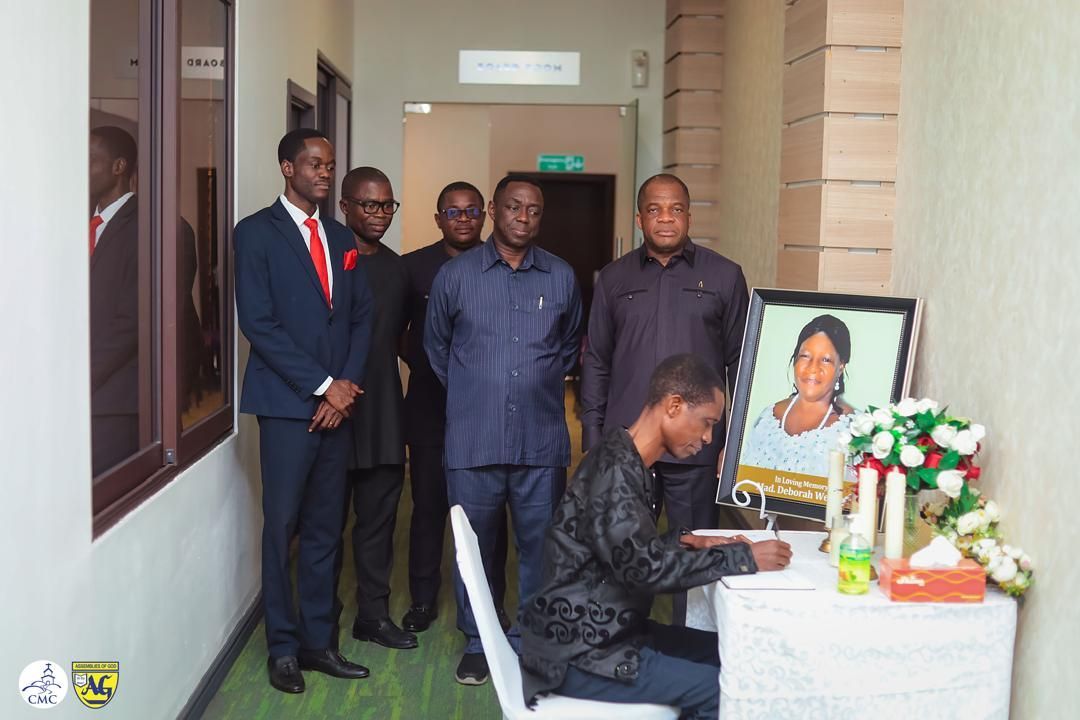 _agghana's tweet photo. The National Literature Committee of Assemblies of God Ghana, led by Rev. Michael Ayesu, visited Rev. Stephen Wengam to commiserate with him on the passing of his mother, Madam Deborah Wengam. 

#SendTheLight | #AssembliesOfGodGhana https://t.co/KVDBlEm0uU