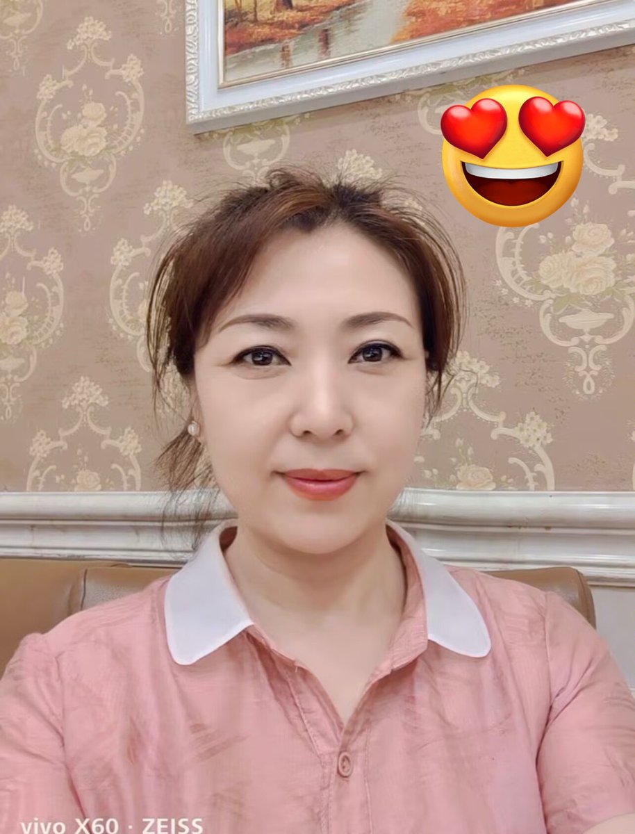 abcd2003045's tweet photo. 粉嫩的骚舅妈 又发自拍了 太像母狗了😍😍 https://t.co/XornGyWlHg