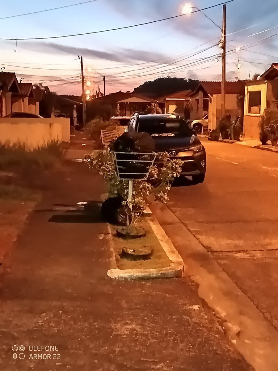 cesarcastrog86's tweet photo. @EMAS_Panama servicio de recolección deficiente, en Gran Reserva de Montelimar en la Chorrera, no están cumpliendo con la recolección, la basura no se aguanta, si recogen lo hacen incompleto, servicio al cliente no contesta. @AcodecoPma  @AsepPanama https://t.co/kqxpVoh9M1