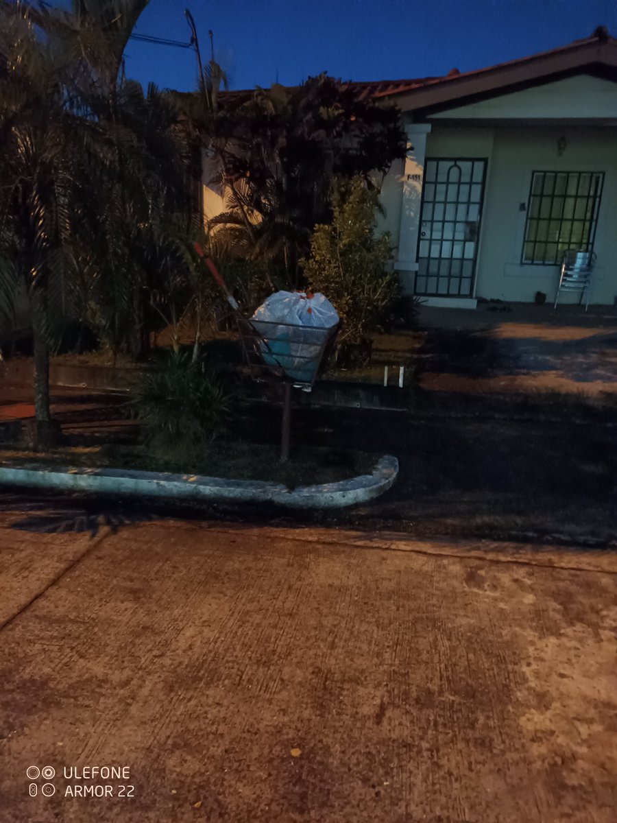 cesarcastrog86's tweet photo. @EMAS_Panama servicio de recolección deficiente, en Gran Reserva de Montelimar en la Chorrera, no están cumpliendo con la recolección, la basura no se aguanta, si recogen lo hacen incompleto, servicio al cliente no contesta. @AcodecoPma  @AsepPanama https://t.co/kqxpVoh9M1