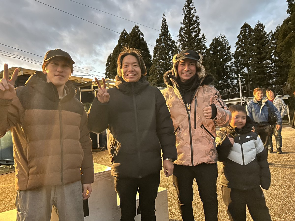 FormationRacing's tweet image. じゃんけん大会も豪華景品でとても盛り上がりました🤩🤩
協賛企業様、チーム、個人の方々、ありがとうございました🙇

TEAM TETSUJIN 様
秋本工業 様
MHC 様
kkk garage 様
あ〜ぼ〜む〜ん 様
走乱 様
Atrevidoz 様
Three shots 様
My rapid melody様
コバ様
CarLifeSupport Ricky