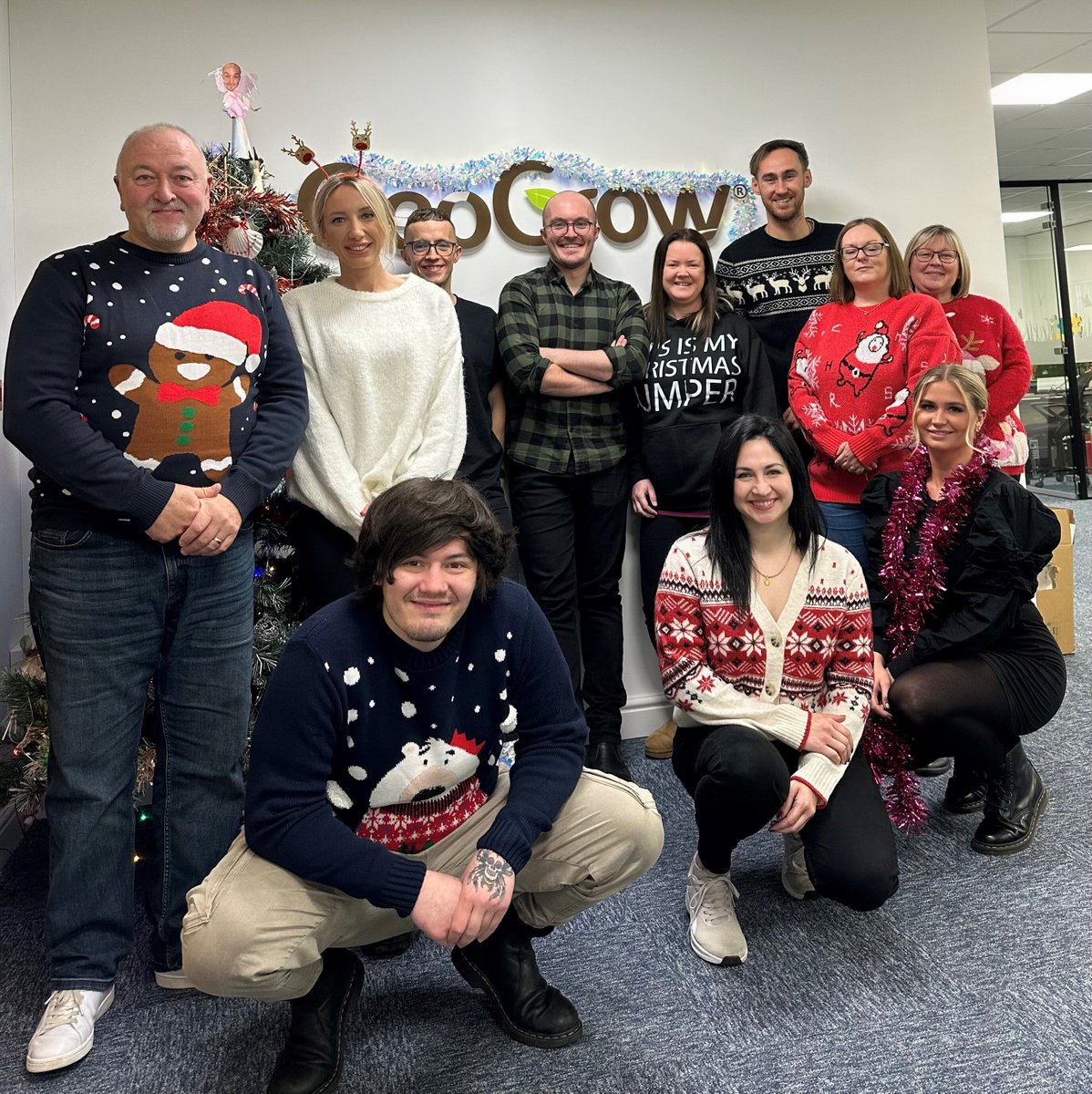 Merry Christmas from all of us at GeoGrow!  🎄

We hope you have a relaxing and joyful break. We look forward to reconnecting and embarking on new adventures together in 2025. Until then, take care and have a lovely Christmas and New Year! 💚

#MerryChristmas #Team #GeoGrowTeam